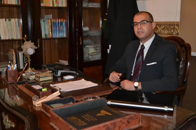 مكتب دكتور احمد سعيد